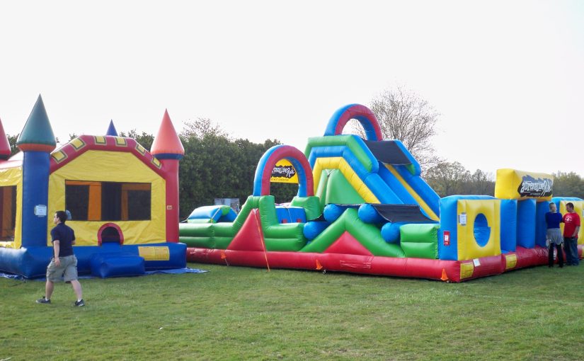 How To Rent A Bounce House: Step-By-Step Guide